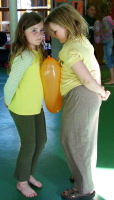 balloon co-operation race