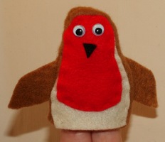 robin finger puppet