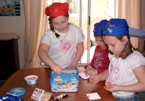 Making fridge magnets