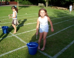 water balloon bucket