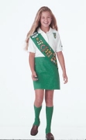 A junior girl scout in uniform