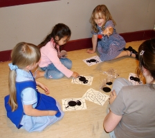 playing the spider game