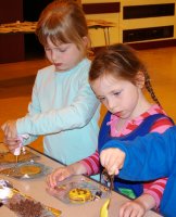 Decorating biscuits